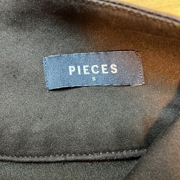 Pieces High Waisted Betty Jeggings with Back Zipper Size Small - Picture 8 of 10